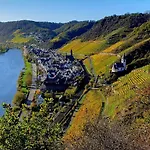 Haus Moselblick *